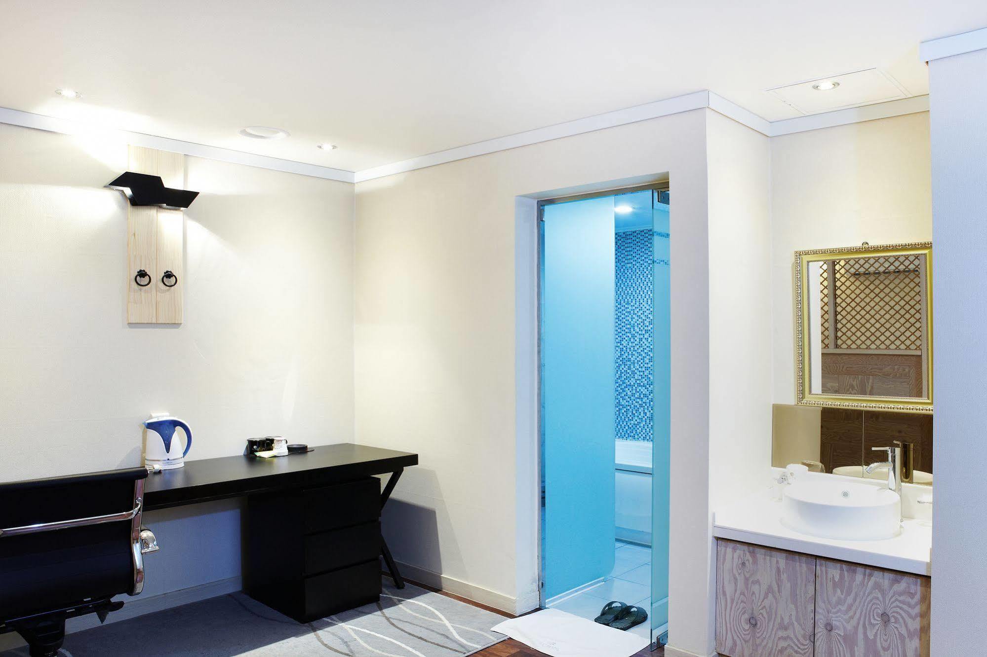 Bell Hotel Hwaseong Esterno foto